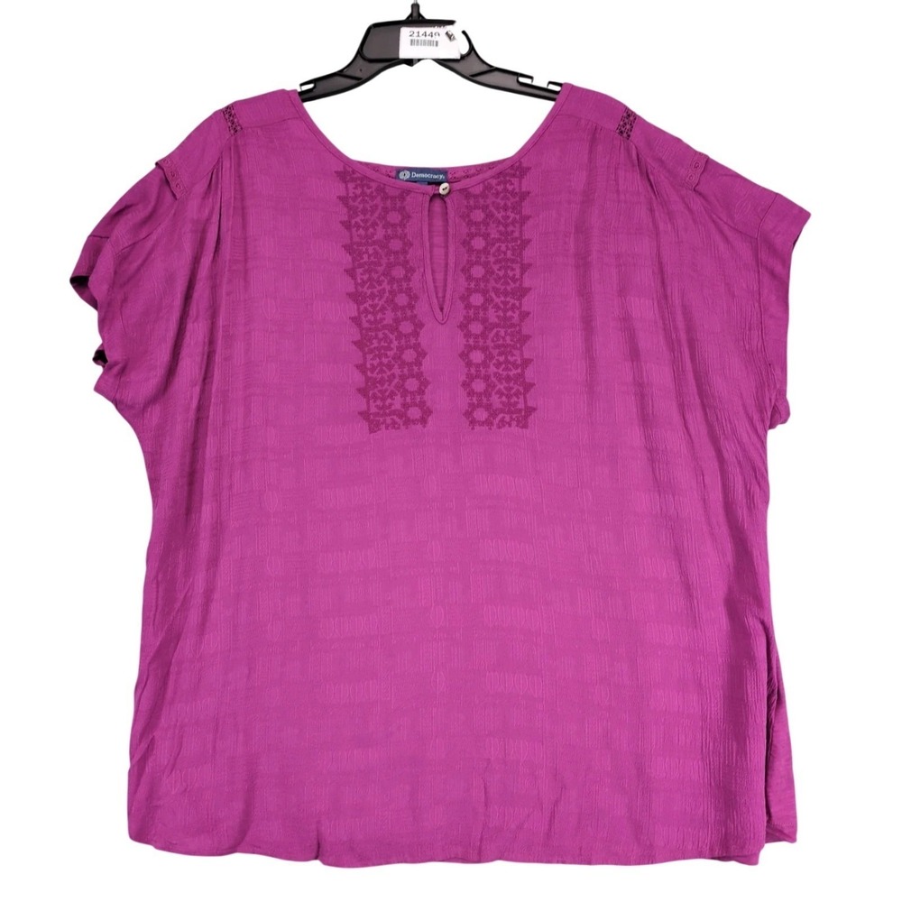 Democracy Purple Tribal Textured Blouse Womens 3X Plus Keyhole Cap Sleeve Boho